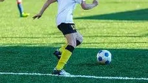 标题改写：独家揭秘！曼联力挺B费留队，锁定其为未来核心基石！