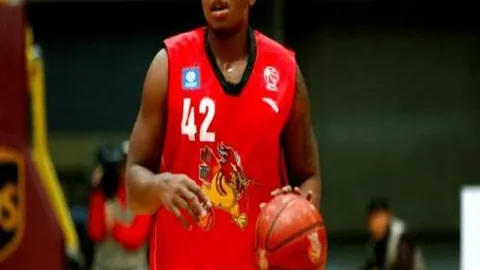 齐达内称赞：梅西球风流畅，极具吸引力